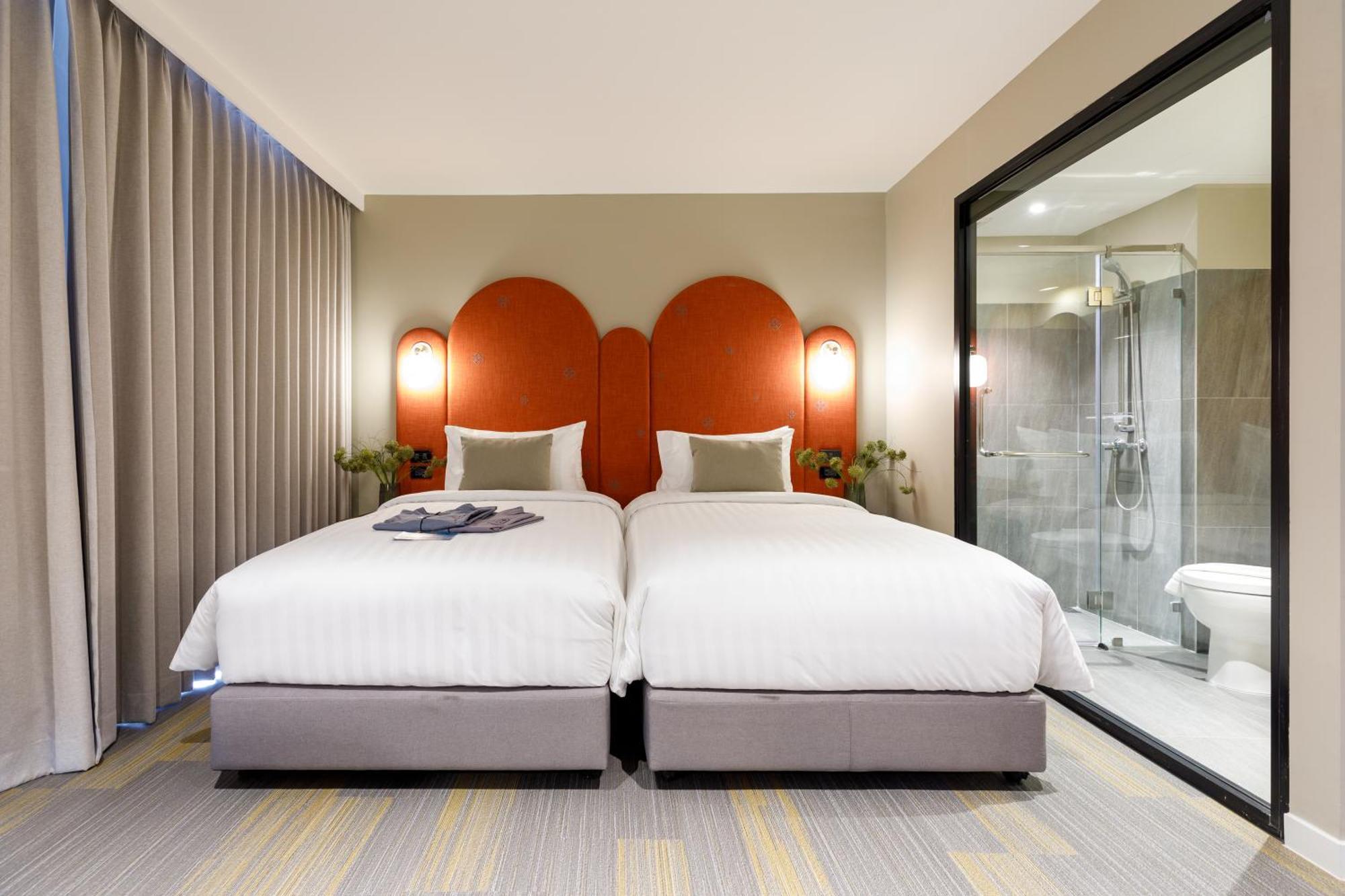 Benjarong Hotel بانكوك المظهر الخارجي الصورة